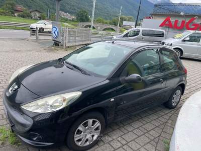 Peugeot 206 NEOPATENTATI SI Nero usata Villa di Tirano