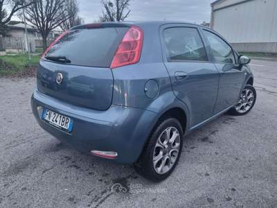 Fiat Punto Punto III 2018 5p 1.4 natural power Lounge 70cv E6 Grigio usata TREVIGLIO