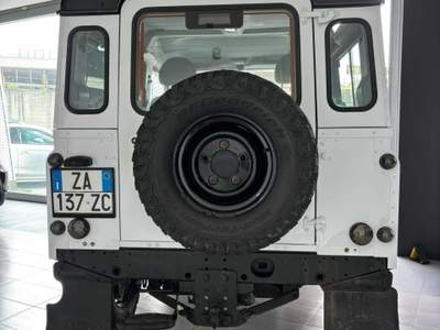 Land Rover Defender 90 2.2 TD4 2 Posti N1 Bianco usata Pomezia