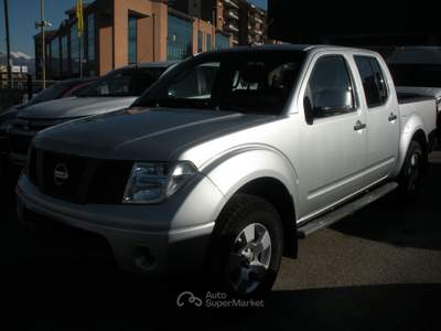 Nissan Navara pick-up Argento usata Frosinone