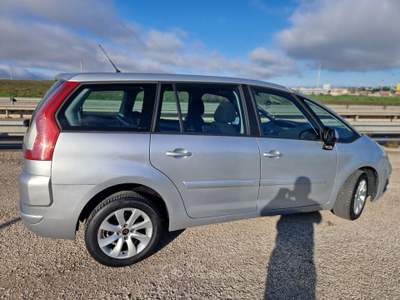 Citroen C4 Grand Picasso 1.6 HDi 110 FAP Business Argento usata Gravina in Puglia
