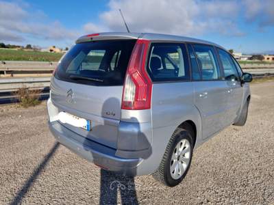 Citroen C4 Grand Picasso 1.6 HDi 110 FAP Business Argento usata Gravina in Puglia