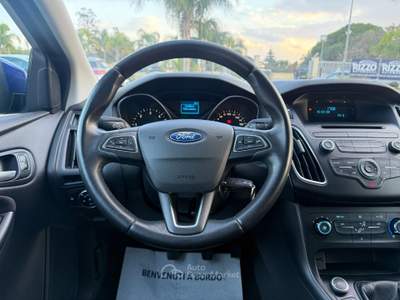 Ford Focus Titanium 5 Porte Blu/Azzurro usata Mesagne