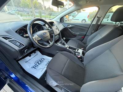 Ford Focus Titanium 5 Porte Blu/Azzurro usata Mesagne