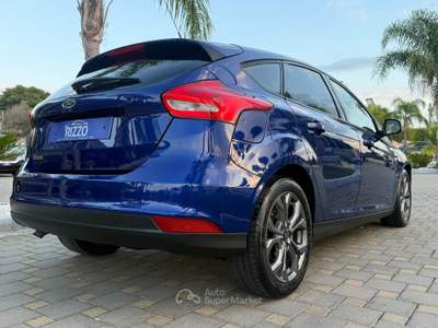Ford Focus Titanium 5 Porte Blu/Azzurro usata Mesagne