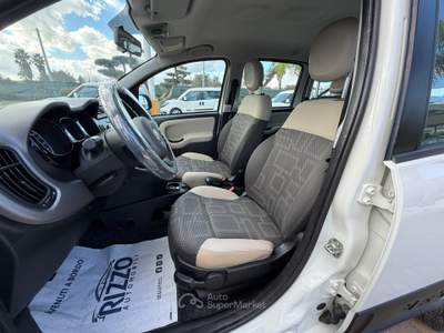 Fiat Panda 1.3MJT 95CV 4X4 CROSS PELLE Bianco usata Mesagne