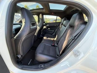 Mercedes-Benz GLA 200d Premium Amg Tetto Pelle Navi 12/2015 Bianco usata Mesagne