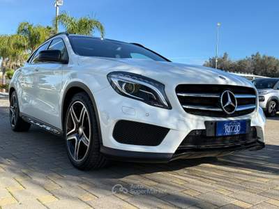 Mercedes-Benz GLA 200d Premium Amg Tetto Pelle Navi 12/2015 Bianco usata Mesagne