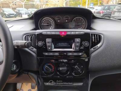 Lancia Ypsilon  - ypsilon 1.0 firefly hybrid silver s&s 70cv Nero usata Legnano