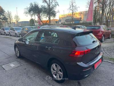 Volkswagen Golf 1.0 etsi evo Life 110cv dsg Grigio usata Cernusco sul Naviglio