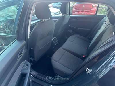 Volkswagen Golf 1.0 etsi evo Life 110cv dsg Grigio usata Cernusco sul Naviglio