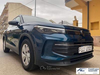 Volkswagen Tiguan 2.0 TDI 150CV SCR DSG Life Blu/Azzurro usata Cassano allo Ionio