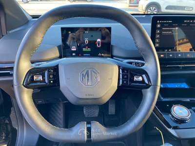 MG4 MG 4 EV Long Range 64 kWh Comfort #8431 Nero usata Bastia Umbra