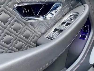 Bentley Continental 4.0 GT Mulliner Nero usata Segrate