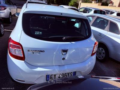 Dacia Sandero Sandero 1.2 GPL 75 CV Lauréate Bianco usata San Michele Salentino