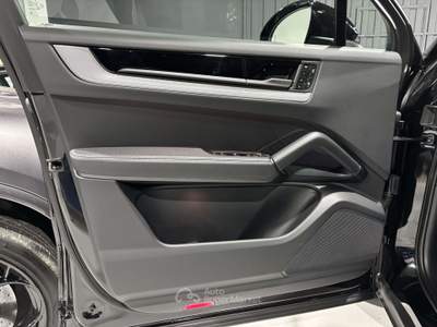 Porsche Cayenne Cayenne Coupe 3.0 5 posti tiptronic Nero usata Luzzara