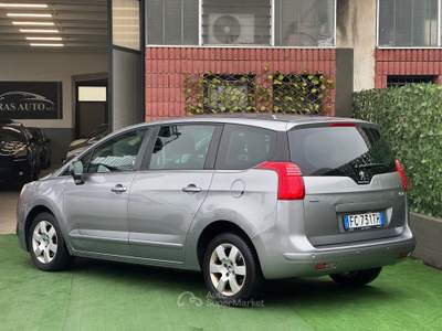 Peugeot 5008 S&S Allure Argento usata Fontanella