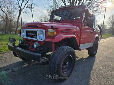 Toyota Land Cruiser Bj40 Rosso usata Castiglione Torinese