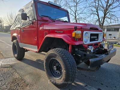 Toyota Land Cruiser Bj40 Rosso usata Castiglione Torinese