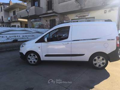 Ford Transit Courier VEICOLO COMMERCIALE Bianco usata Cellole