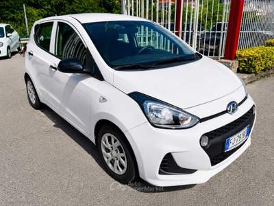Hyundai i10 i10 1.0 MPI Classic MOTORE REVISIONATO Bianco usata Cava de' Tirreni