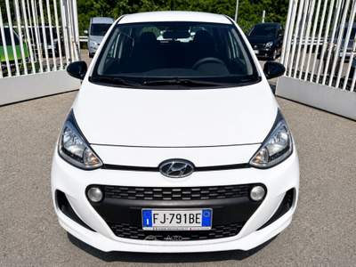 Hyundai i10 i10 1.0 MPI Classic MOTORE REVISIONATO Bianco usata Cava de' Tirreni