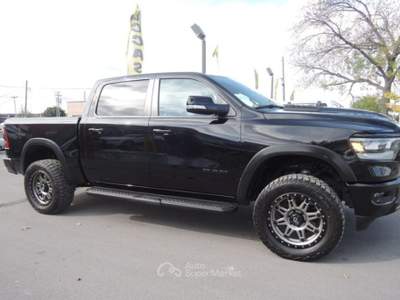 Dodge RAM 5.7 V8 Crew Cab Sport GT Lift 35" Nero usata Pomezia