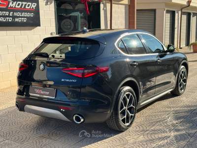 Alfa Romeo Stelvio Executive Q4 auto Nero usata Cerignola