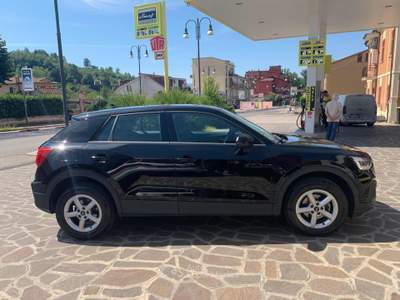 Audi Q2 35 TFSI S tronic UNICO PROPRIETARIO Nero usata Frosinone