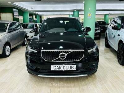 Volvo XC40 D3 Geartronic Momentum Nero usata Morano Calabro