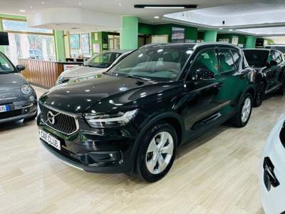 Volvo XC40 D3 Geartronic Momentum Nero usata Morano Calabro