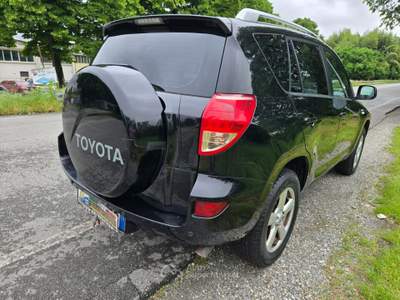 Toyota RAV4 4x4 Nero usata Castiglione Torinese