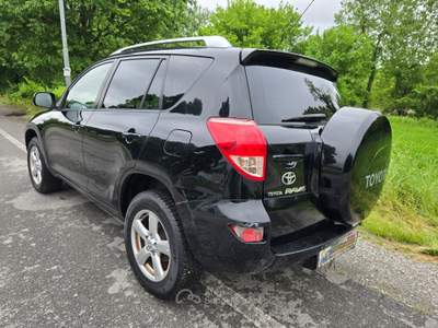 Toyota RAV4 4x4 Nero usata Castiglione Torinese