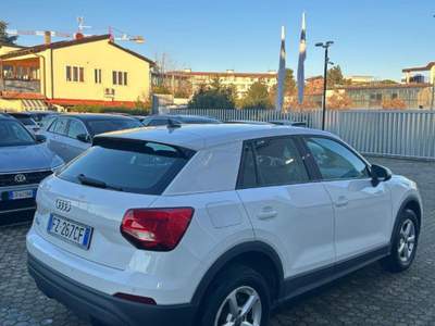 Audi Q2 30 TFSI Business NEO PATENTATO Bianco usata Scandicci