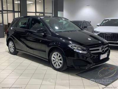 Mercedes-Benz Classe B B 180 CDI Business Nero usata Favara