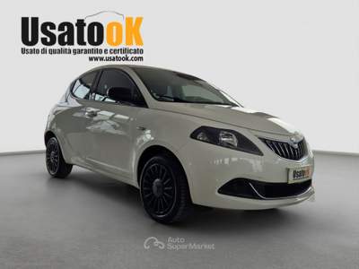Lancia Ypsilon Ypsilon 1.0 FireFly 5p. S&S Hybrid LANCIA YPSILON 1.0 HYBRID Bianco usata AVIGLIANA