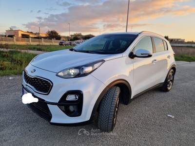 Kia Sportage 115 CV 2WD Energy Bianco usata Gravina in Puglia