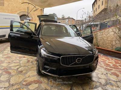 Volvo XC60 T6 Recharge Plug-in Hybrid AWD automatico Core Grigio usata Acquasparta