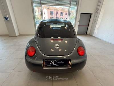 Volkswagen New Beetle 1.9 TDI 105CV Grigio usata Savona