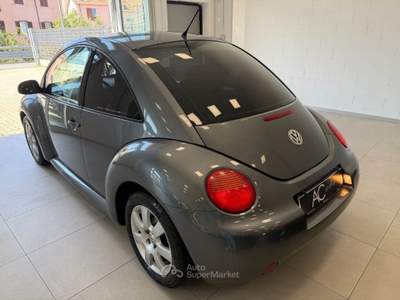Volkswagen New Beetle 1.9 TDI 105CV Grigio usata Savona