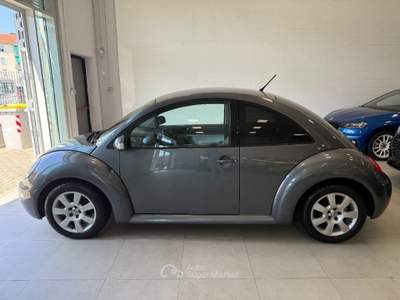 Volkswagen New Beetle 1.9 TDI 105CV Grigio usata Savona