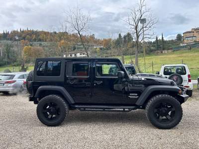 Jeep Wrangler JEEP WRANGLER 3.6 RESTAYLING KIT MONSTER VERRICELLO Nero usata Arezzo