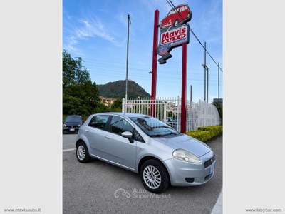 Fiat Grande Punto Grande Punto 1.4 77CV 5p. GAS METANO DYNAMIC NATURAL POWER Grigio usata Cava de' Tirreni Fiat Grande Punto Grande Punto 1.4 77CV 5p. GAS METANO DYNAMIC NATURAL POWER Grigio usata Cava de' Tirreni