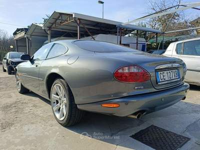 Jaguar XK 4.2 Coupé Grigio usata Lomazzo