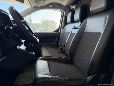 Opel Vivaro Vivaro 1.5D120S&S PL-TN M Furg. Essentia Bianco usata San Michele salentino