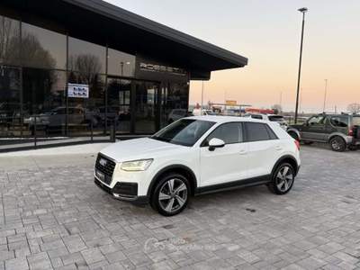 Audi Q2 1.0 S tronic Sport ANCHE NEOPATENTATI Bianco usata Russi