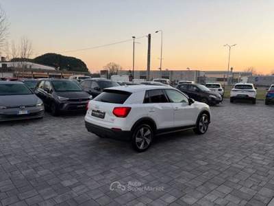 Audi Q2 1.0 S tronic Sport ANCHE NEOPATENTATI Bianco usata Russi