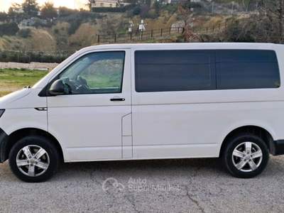 Volkswagen Caravelle 2.0 TDI – 9 posti (Iva Esposta) Bianco usata Cassano delle Murge