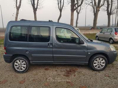 Citroen Berlingo 5 POSTI Grigio usata Lagosanto