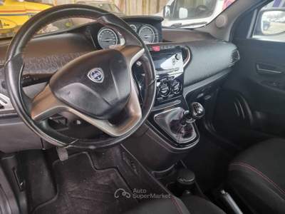 Lancia Ypsilon andrea 3316824798 Lilla usata Longiano